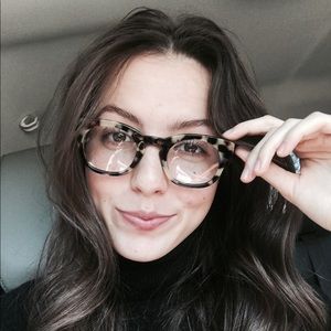 Meet your Posher, Maci